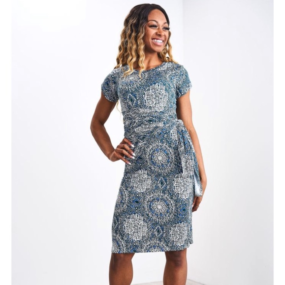 Latched mama side knot nursing dress